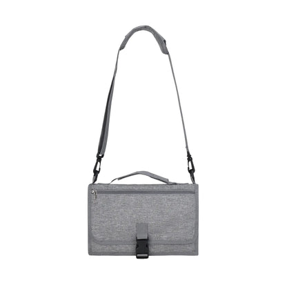 Klein Helden - Faltbare Wickelunterlage mit Umhängegurt